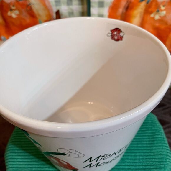 Disney Mickey Mouse ceramic large popcorn bowl NWT - Picture 4 of 6